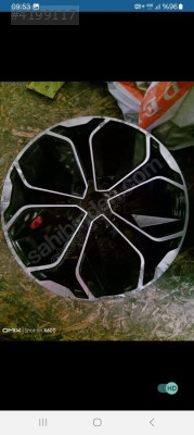 Dacia Duster yeni model jant orijinal 1 adet mevcuttur