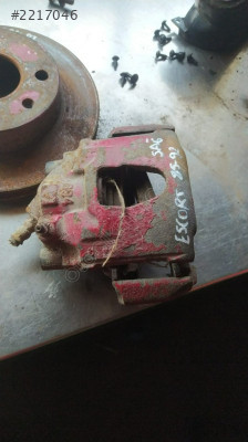 Escort 85-92 sağ kaliper çıkma