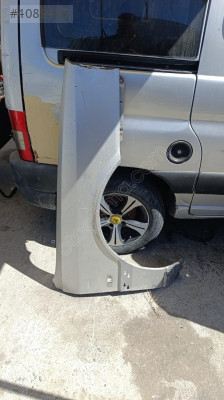 Renault 21 çamurluk sağ ön