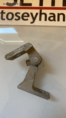 8K0831401K volkswagen golf 7 arka sol kapı alt menteşesi