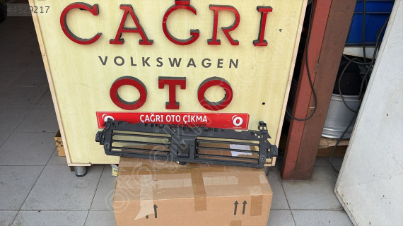 AUDİ A4 HAVA PANELİ 8W0807771 ÇAĞRI OTO MASLAK