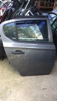 OPEL CORSA E SAĞ ARKA KAPI DOLU.OTO ERKAN ÜNYE