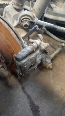 Honda Accord sol arka fren klipleri çıkma