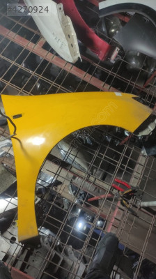 DACİA SANDERO SAĞ ÖN ÇAMURLUK