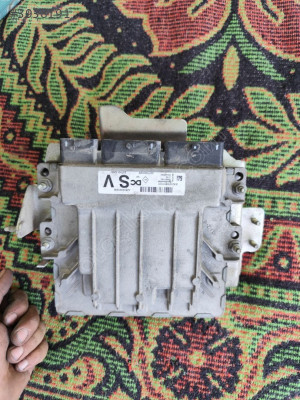 RENAULT KADJAR 1.3 TCE MOTOR BEYNİ 237101339S
