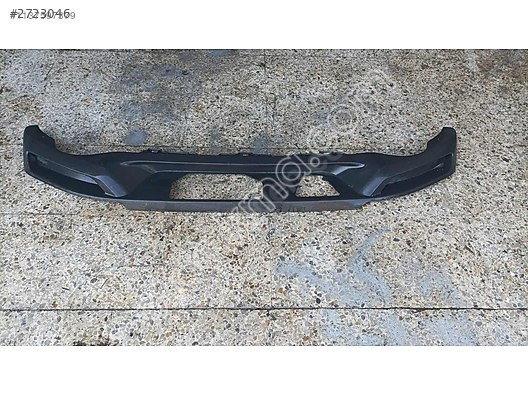 Passat B8 arka tampon alt stoperi 2015 2019 ara