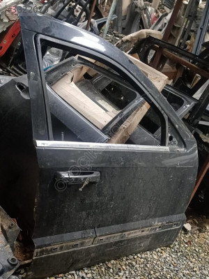 Jeep Grand Cherokee wh çıkma orjinal sağ ön kapı