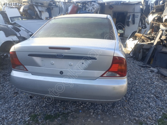 Ford focus arka bagaj kapağı