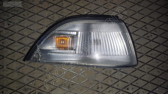 1987-1992 Toyota Corolla AE91 sağ sinyal lambası
