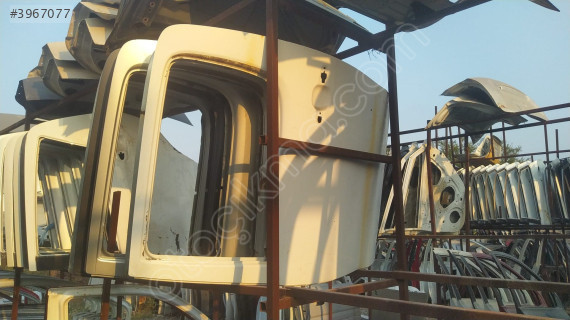 Toyota Hilux 2012 model sol arka kapı