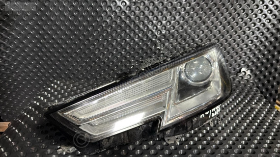 AUDİ A4 SOL FAR
