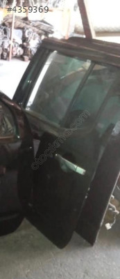 Navara sol arka kapı siyah hatasız dolu
