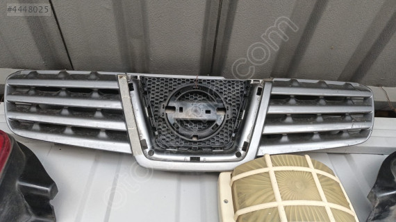 nissan qashqai ön panjur