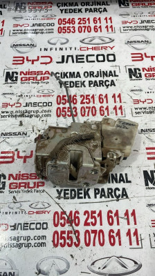 NİSSAN TERRANO SOL ÖN KAPI KİLİDİ ÇIKMA YEDEK PARÇA
