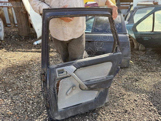 90-97 Model Opel Vectra A Sağ Arka Kapı Döşemesi