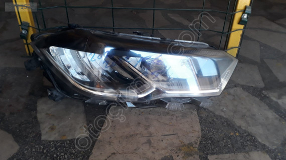 VOLKSWAGEN POLO 2020 SAĞ FAR