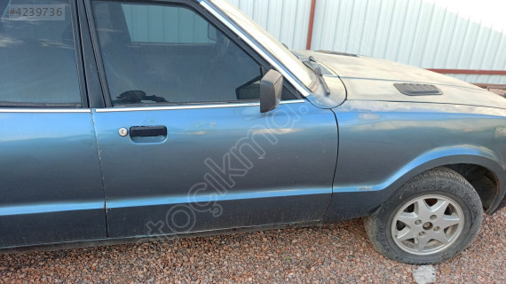 ford taunus sağ ön kapı