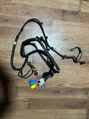 PEUGEOT 408 ARAÇ İÇİ ARKA TESİSATI 9843645080