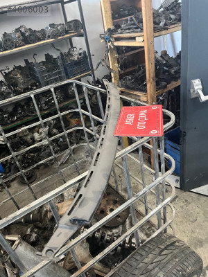 Vectra A iç cam önü ızgarası