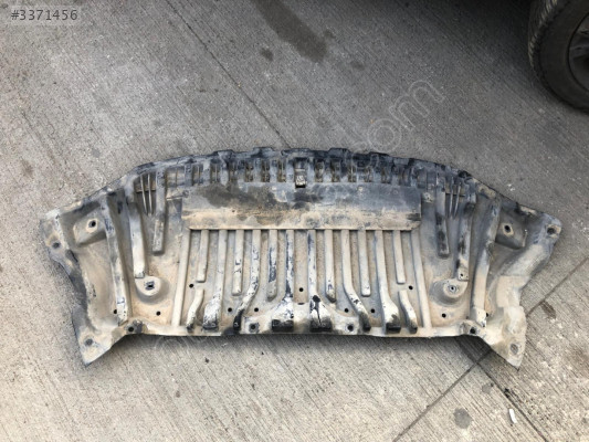 MERCEDES E SERİSİ W212 ÖN TAMPON ALT MUHAFAZA 2125203923