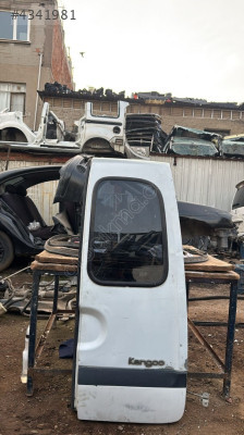 Renault kangoo arka bagaj kapağı sağ taraf