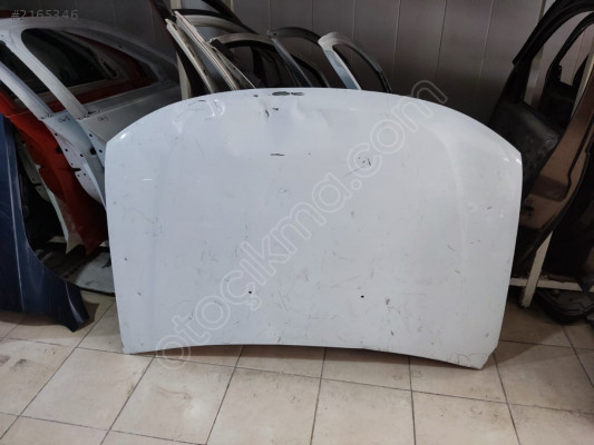 DUSTER MOTOR KAPUTU ORJİNAL ÇIKMA
