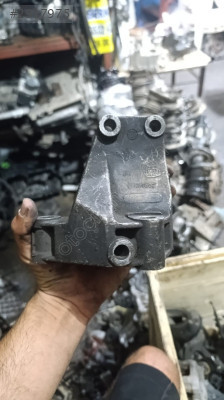 FİAT DUCATO MOTOR TAKOZU BRAKETİ ORJİNAL ÇIKMA