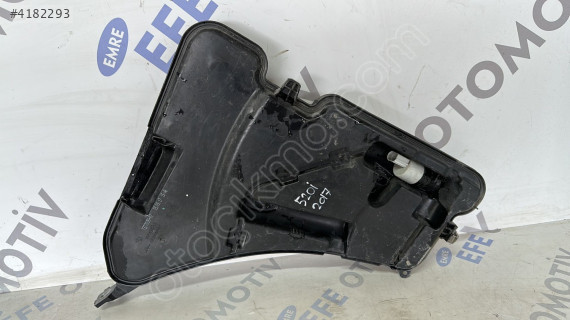 bmw 5 g30 2017 cam su bidonu/deposu (son fiyat)