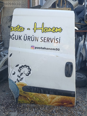 Fiat Doblo Kapalı Kasa Sağ Sürgülü Kapı Hasarsız