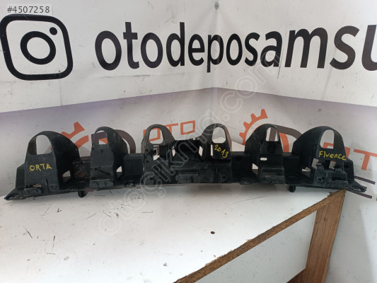 Renault Fluence Arka Tampon Orta Braketi