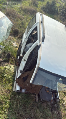 2004 doblo sağ arka çamurluk kesme