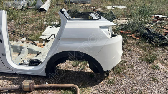 PEUGEOT 3008 SOL ARKA ÇAMURLUK ORİJİNAL ÇIKMA YEDEK PARÇA