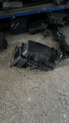 Citroen C5 hava filtre kutusu