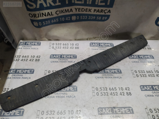 ÇIKMA RENAULT KANGOO ARKA PANEL ÜST PLASTİĞİ
