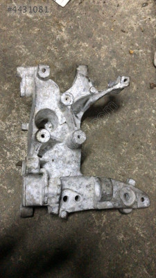 Peugeot 301 şarj dinamo ayağı