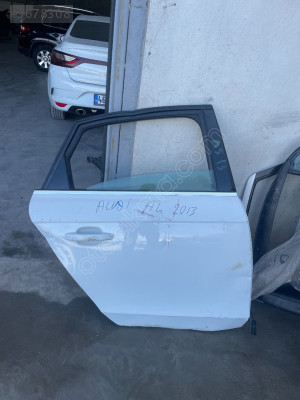 AUDİ A4 SAĞ ARKA KAPI ÇIKMA ORJİNAL