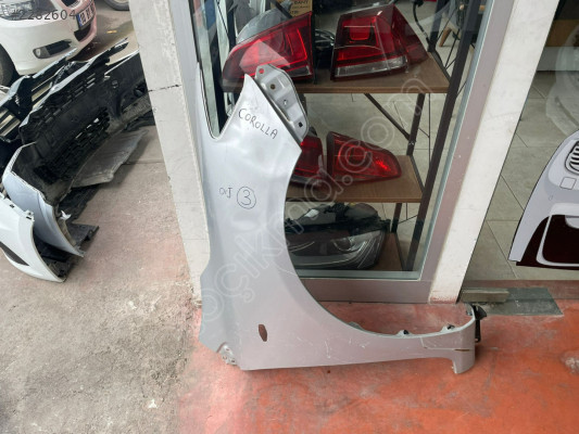TOYOTA COROLLA SAĞ ÖN ÇAMURLUK ORJİNAL