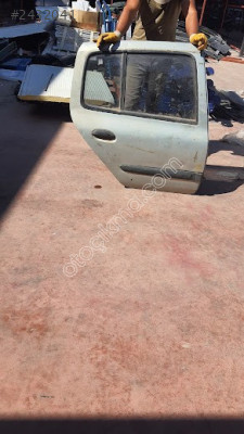 RENAULT CLİO 2003-07 SAĞ ARKA KAPI