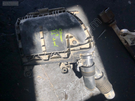 Citroen C5 Hava Filtre Kazanı