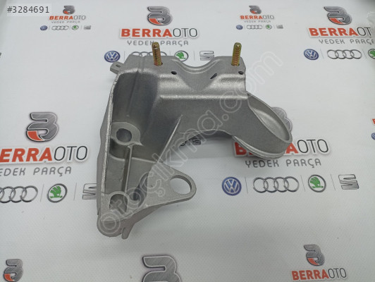 4B0199352B AUDİ A4 1.8T SAĞ MOTOR KULAK BRAKETİ