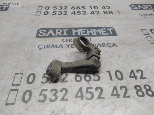 ÇIKMA OPEL CORSA C RADYATÖR SOL ÜST BAĞLANTI AYAĞI 13118034