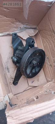 Mazda 626 direksiyon pompası