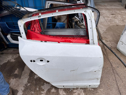 OTO CEM'DEN ÇIKMA RENAULT MEGANE 3 SAĞ ARKA KAPI