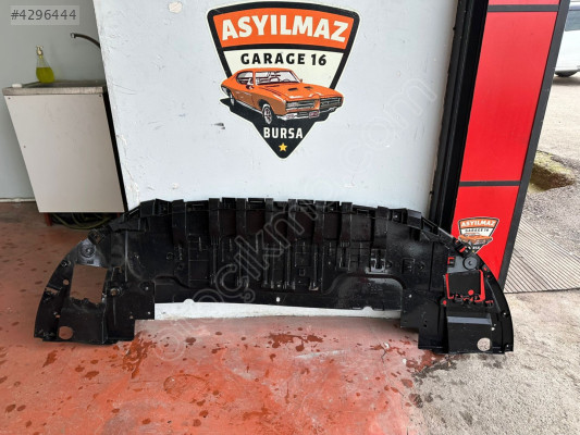 MEGANE 4 ÖN TAMPON ALT MUHAFAZA ORJİNAL 622350422R 2016- 2