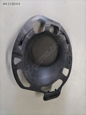 03070 RENAULT CLİO 3 SAĞ SİS YUVASI