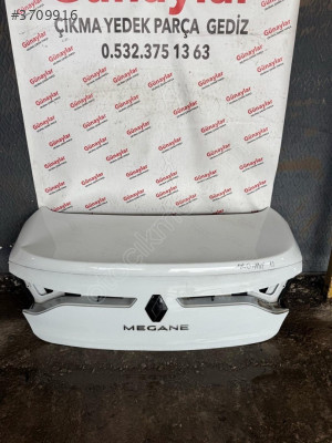 RENAULT MEGANE 4 BAGAJ KAPAĞI