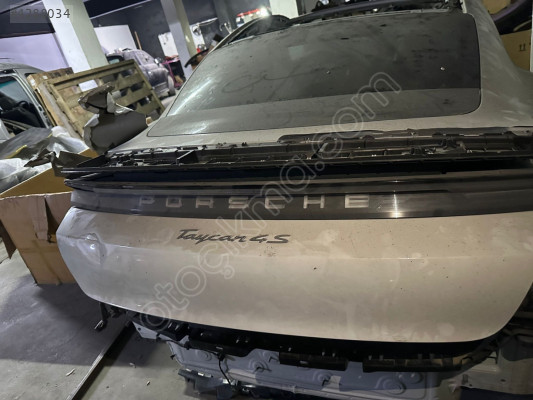 PORSCHE TAYCAN HURDA BELGELİ