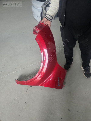 TOYOTA C-HR KIRMIZI SOL ÖN ÇAMURLUK ORJINAL