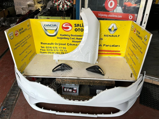 Renault Clio 5 camurluk tampon sis kapak çıkma