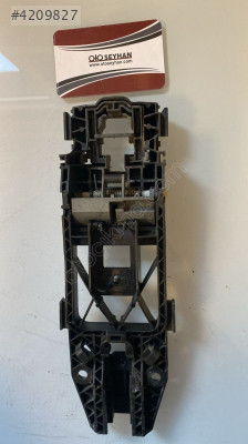 5N0839885H vw tiguan arka sağ sol kapı kolu braketi